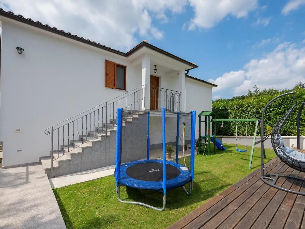 Modern Holiday Home With Pool In Pazin Lindar 0*,