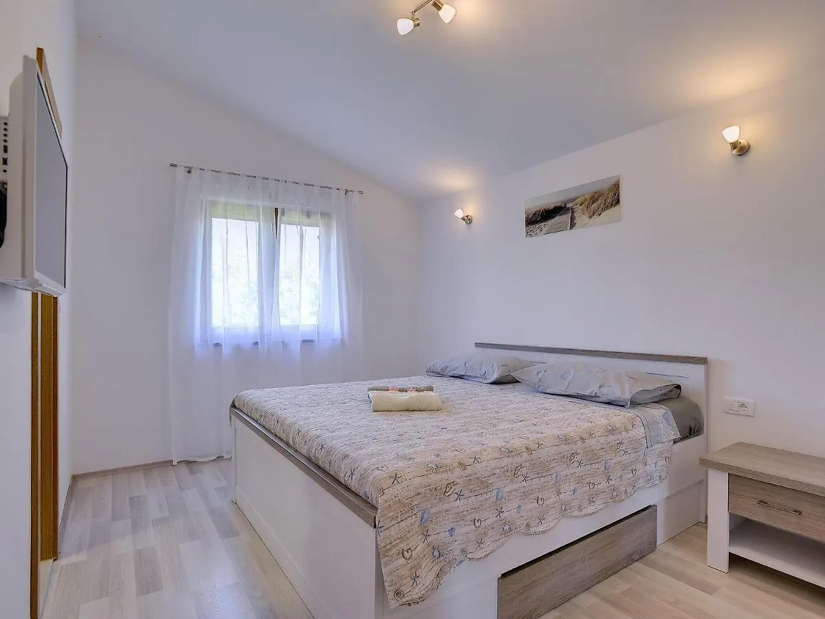 Modern Holiday Home With Pool In Pazin Lindar Croatia