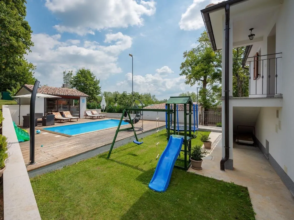 Modern Holiday Home With Pool In Pazin Lindar Croatia